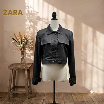 택 포함 새상품 ZARA 네이비 컬러 크롭 데님 자켓 정가 9990엔