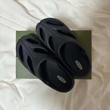KEEN 샨티 블랙 25cm