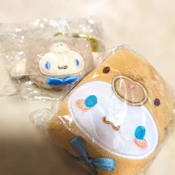 시나모롤 가챠 라떼곰 봉제인형 마스코트 파우치 참 2종 세트