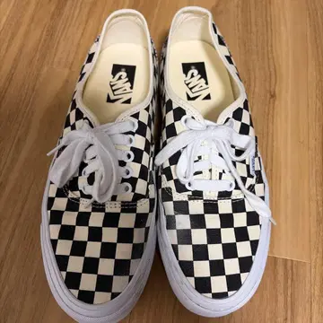 VANS 오센틱 체커보드 26.5cm