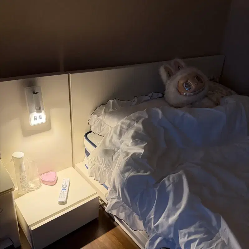 침대 프레임 퀸 (협탁포함)