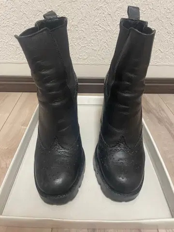 블랙 윙 칩 사이드 고어 부츠