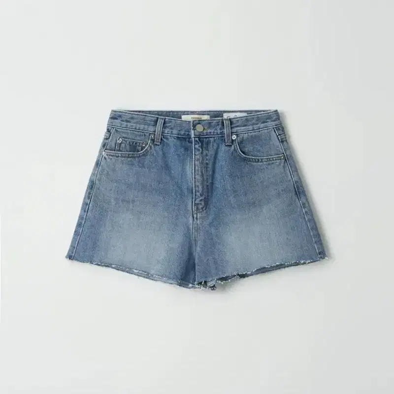 (새상품) 윤슬샵 플레어 데님 쇼츠 flare denim (1size)