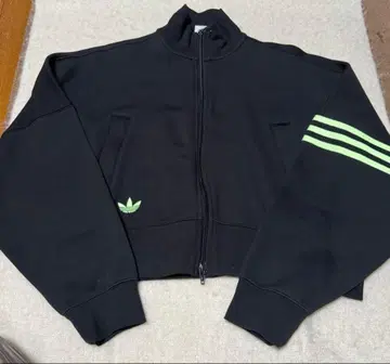 가격 인하했습니다 adidas 여성용 지퍼 후드티 8월까지 판매