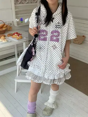 도트 무늬 후드 부착 집업 원피스