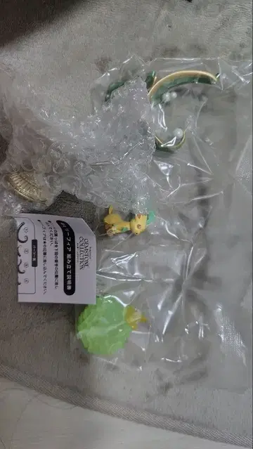 포켓몬 GEMSTONE COLLECTION 리프피아