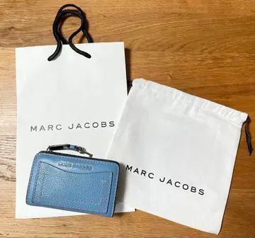 MARC JACOBS 이단 접이식 지갑