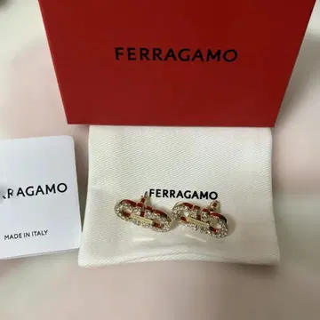 페라가모 FERRAGAMO 간치니 귀걸이 큐빅 골드