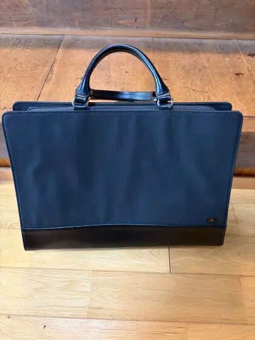 Calvin Klein 비즈니스 백 블랙