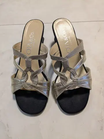 OTA& Co. ASHIYA 골드 스트랩 샌들 34