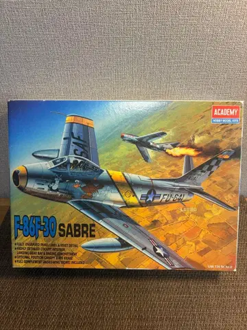 아카데미 1/48 F-86F-30 세이버 프라모델