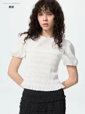 UNIQLO 셔링 볼륨 슬리브 T