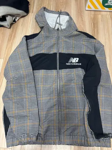 New Balance 나일론 자켓 체크 무늬 2XL