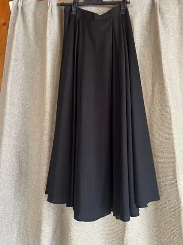 UNITED ARROWS 플레어 스커트 블랙