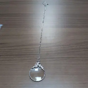 돋보기 달린 장미 펜던트 목걸이 실버 컬러
