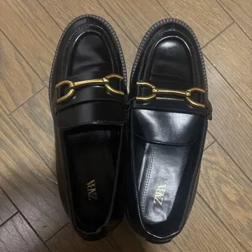 ZARA 비트 로퍼 블랙 36