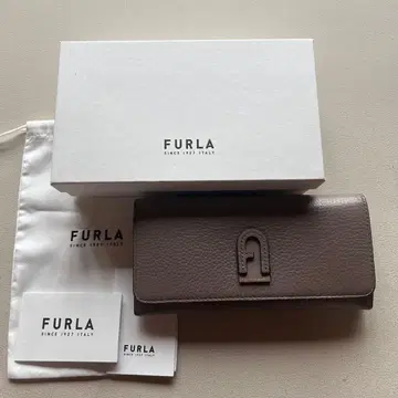 한정판 가격 인하! FURLA 더프네 이단 접이식 장지갑