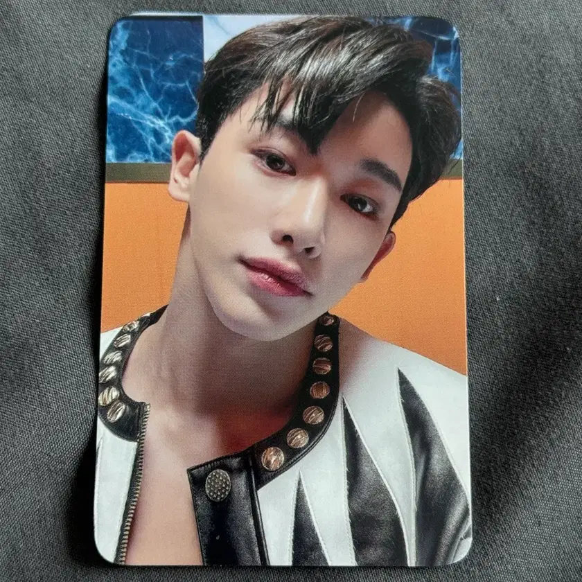 Shop wonho on Bunjang Global Site - No more Korean account!