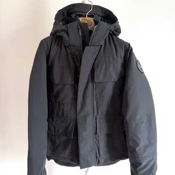 CANADA GOOSE 다운 자켓 블랙