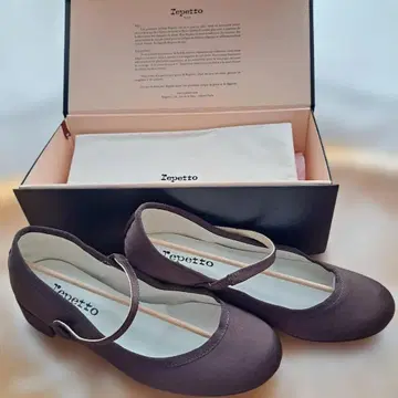 미사용 새상품 Repetto 레페토 스트랩 새틴 슈즈 브라운 37