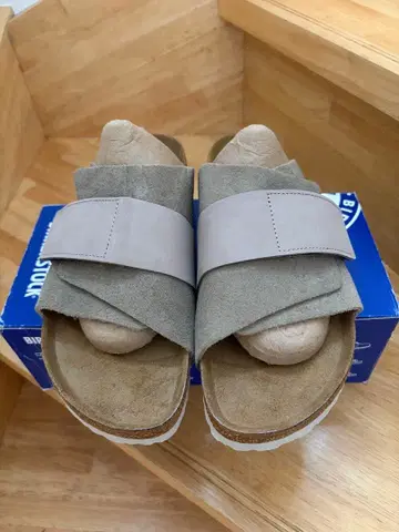 [ 미사용 새상품 ] BIRKENSTOCK KYOTO 샌들 스웨이드 43
