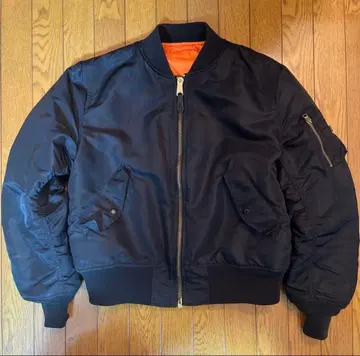Alpha Industries MA-1 플라이트 자켓
