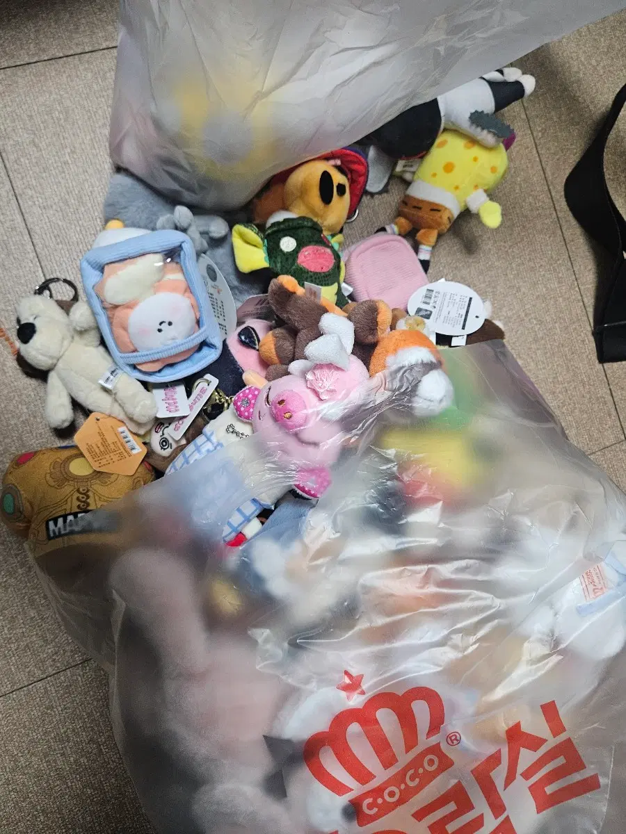 인형 일괄 새상품 100개 넘고 비싼것들도 있어요