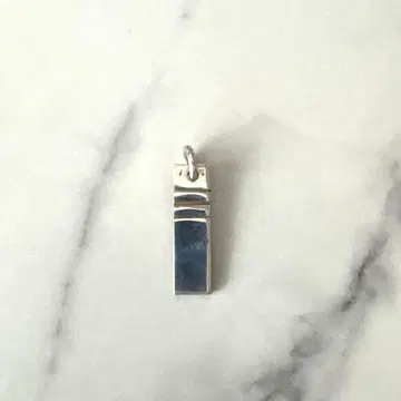 silver 펜던트 탑 각인 있음