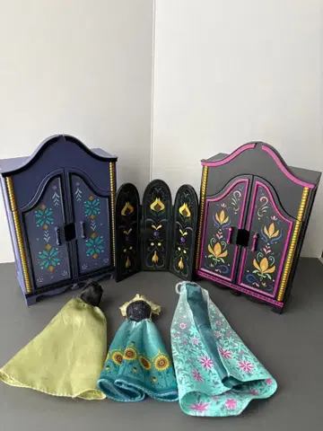 Disney Frozen 아나와 눈의 여왕 옷장 칸막이 드레스