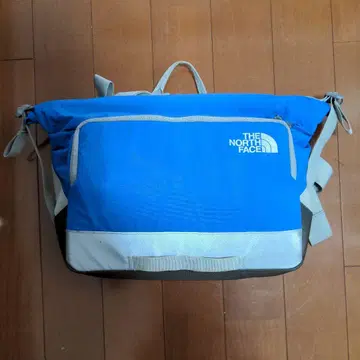 THE NORTH FACE 메신저 백 블루