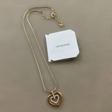 SWAROVSKI 골드 컬러 하트 목걸이