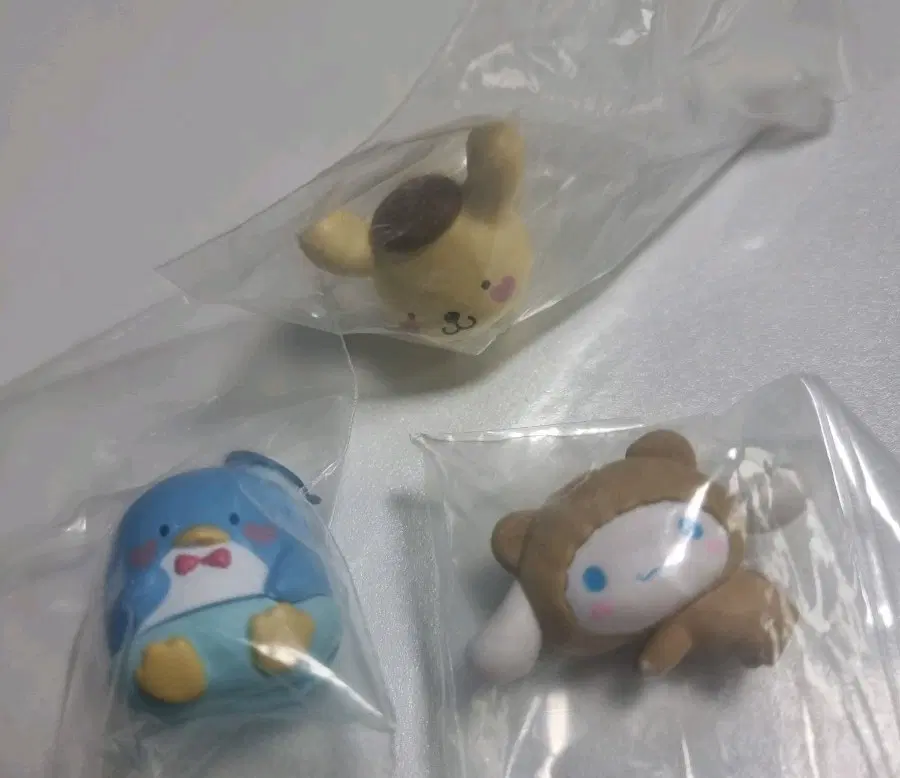산리오 허그코드 가챠