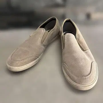 클락스 슬립온