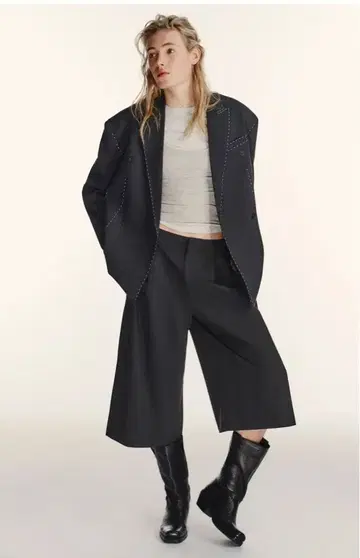 ZARA 플리츠 와이드 버뮤다 숏팬츠