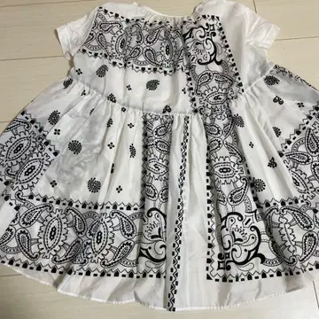 sacai 백 플레어 상의