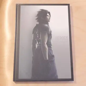 크라이시스 코어 FF7 리유니온 아트북