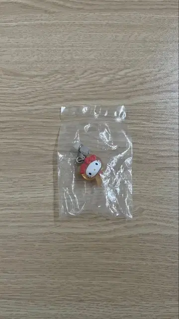산리오 메지루시 액세서리 테루테루보즈 키티