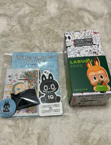 THE MONSTERS 10주년 기념전 labubu Twee 라부부
