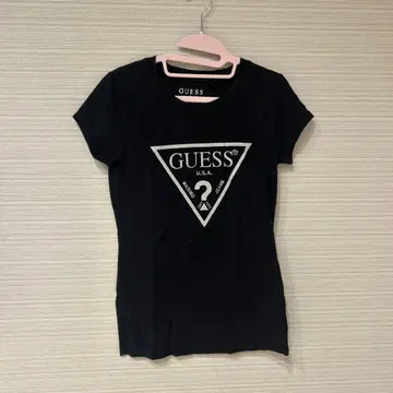 GUESS 반팔 티셔츠 블랙
