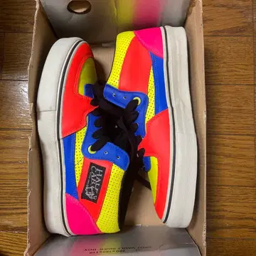 미사용 VANS 하프캡 LX 네온 24.0 하프캡
