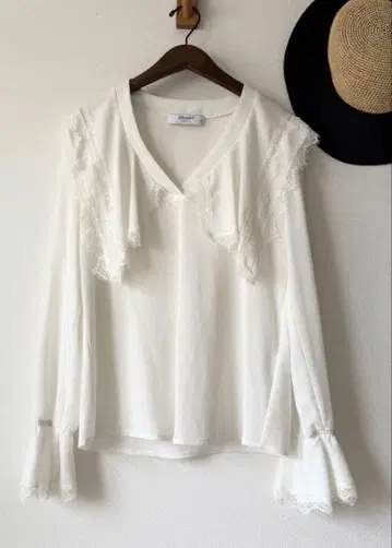 blugirl Blumarine 레이스 장식 긴팔 블라우스