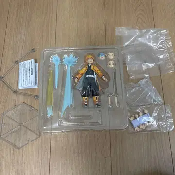 귀멸의 칼날 figma 아가츠마 젠이츠 피규어
