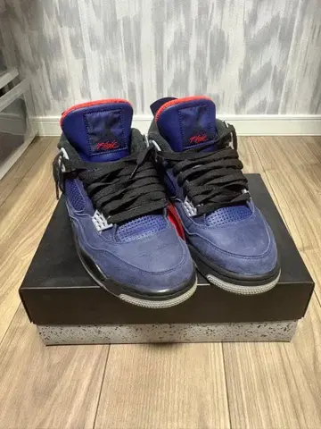 Jordan 4 Retro 네이비 레드 스니커즈