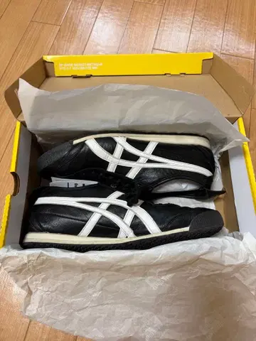 오니츠카타이거 멕시코 66 SD