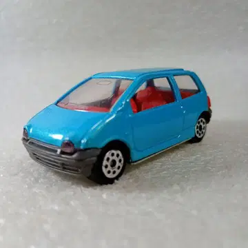 초대 르노 트윙고 RENAULT TWINGO 마조렛 1/58 스케일