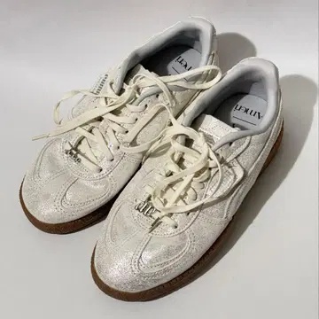 PUMA x Ameri 패럴 스니커즈