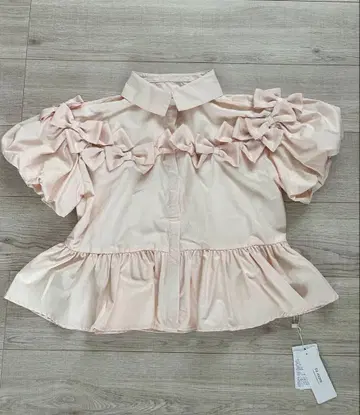 새상품 Fit more 리본 페플럼 블라우스 코랄 양산형 한국