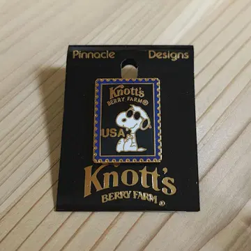 Knott's Berry Farm SNOOPY 핀 배지