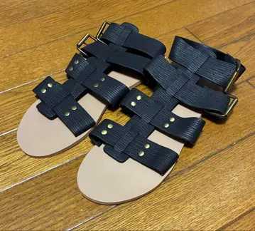 글래디에이터 샌들 블랙 앵클 스트랩