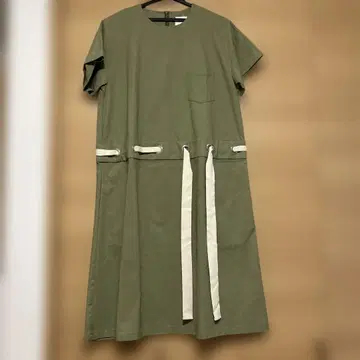 카키 반팔 원피스 허리 끈 포함